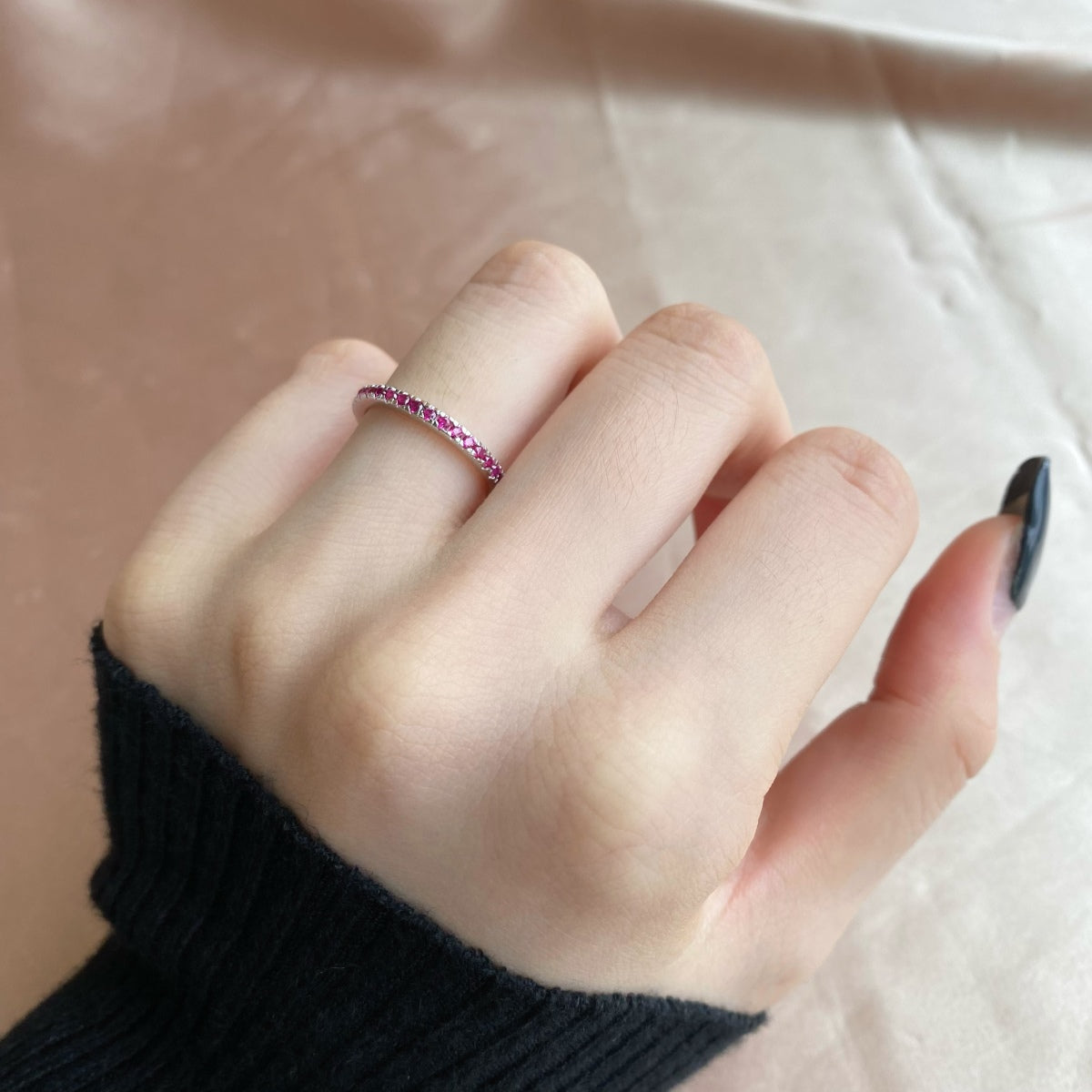 Delicate Sparkling Round Cut Daily Ring